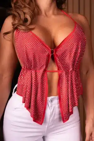 Blusa Glam Diamond Flow, un exclusivo top de flecos brillantes en tejido mayatex de Blanco Boutique Medellín.